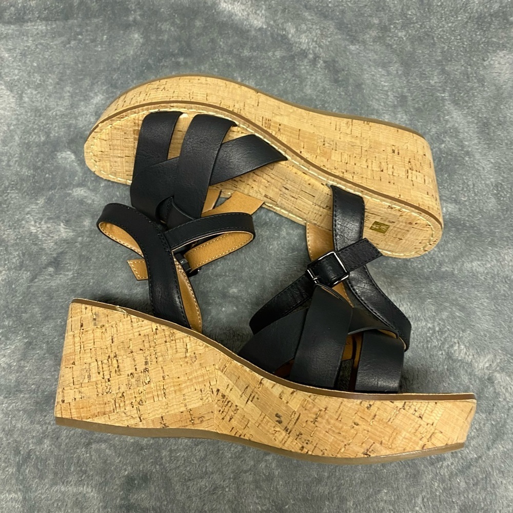 White Mountain women’s Simple sandal size‎ 9.5 - Picture 8 of 11